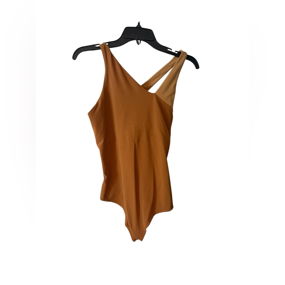 lululemon athletica Two-Tone Brown/Caramel One-Piece Bodysuit - Picture 4 of 10